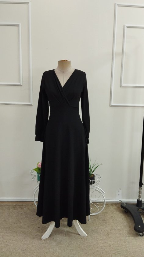 Rochie lungă din stofă crepon mânecă lungă guler cruce cu plisuri și corset la talie, 37323