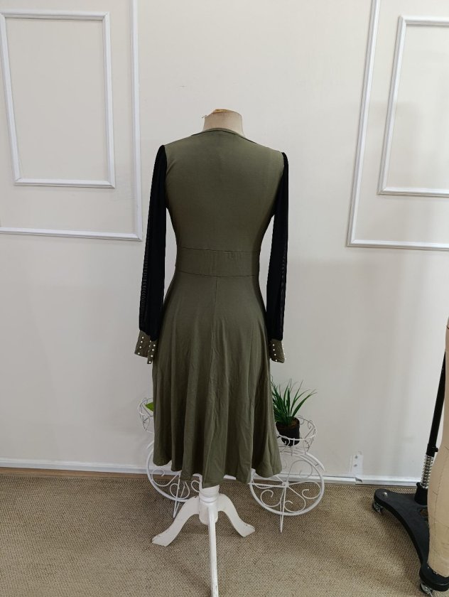 Rochie midi din viscoză cu mâneci lungi, guler wrap, cu tull și perle, 37459