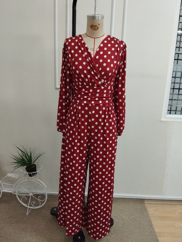 Salopetă din jersey cu model, cu mâneci lungi, guler wrap, cu froncuri la talie, lungă, 37476