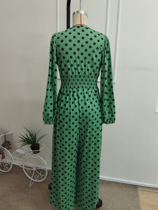 Salopetă din jersey cu model, cu mâneci lungi, guler wrap, cu froncuri la talie, lungă, 37477