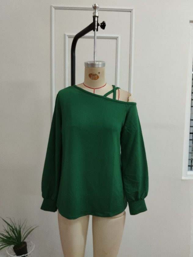 Bluză cu mâneci lungi din viscoză dublă, o umăr, cu detaliu șnur diagonal, 37483