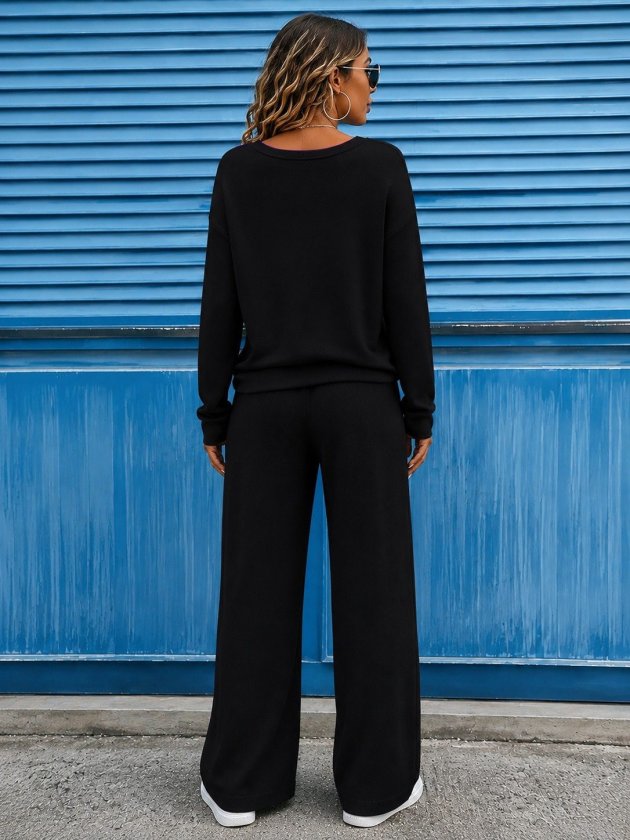 Set de două piese pentru femei - bluză din viscoză cu mâneci lungi, gât V și pantaloni legați din talie, 37606