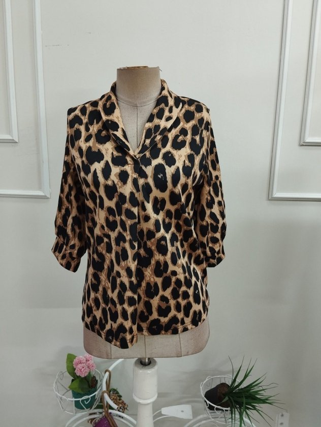 Kadın Truvakar Kollu Yakalı Leopar Desenli Modal Bluz, 38543