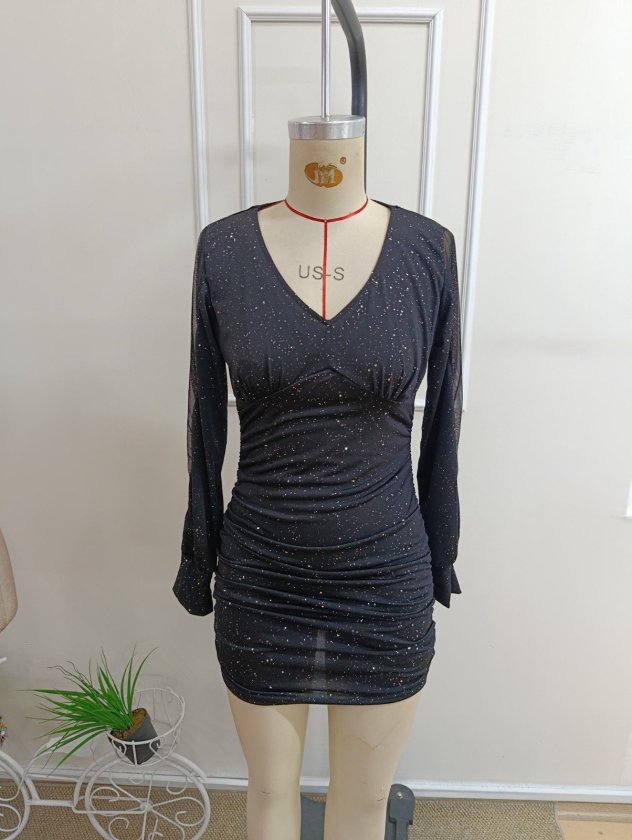 Rochie scurtă de damă, cu mânecă lungă, decolteu în V, culoare nisip strălucitor, 38818