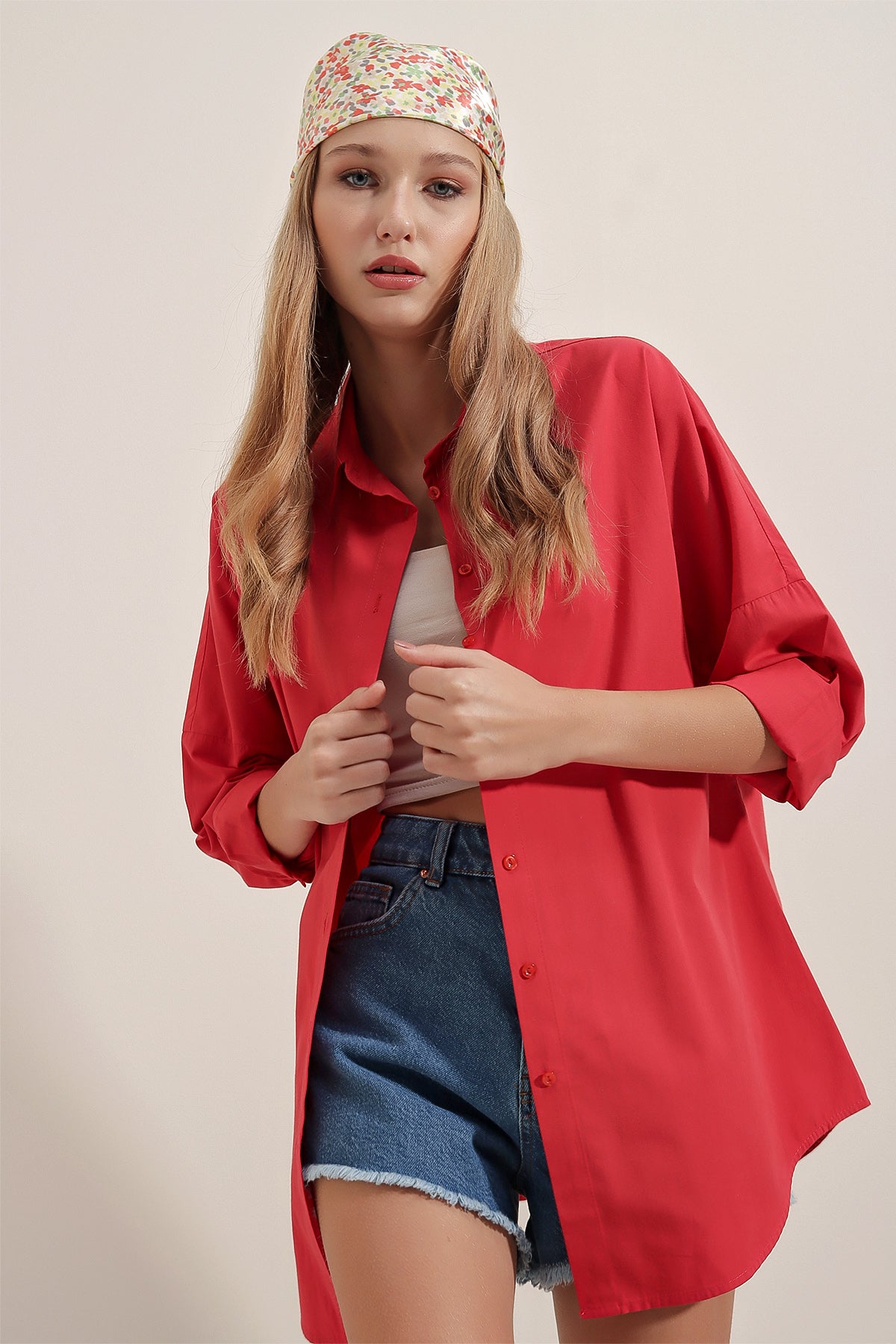 3900 Cămașă Oversize Lungă Basic - Roșie