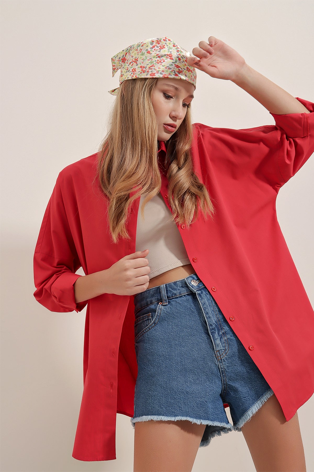 3900 Cămașă Oversize Lungă Basic - Roșie