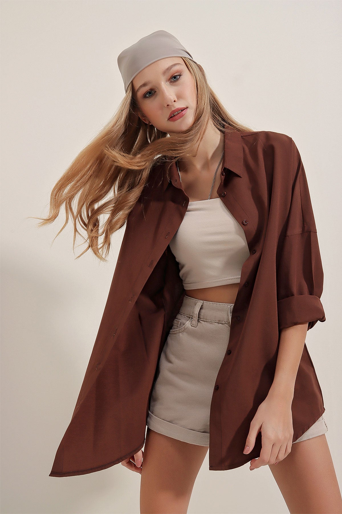 3900 Cămașă Oversize Lungă Basic - Maro