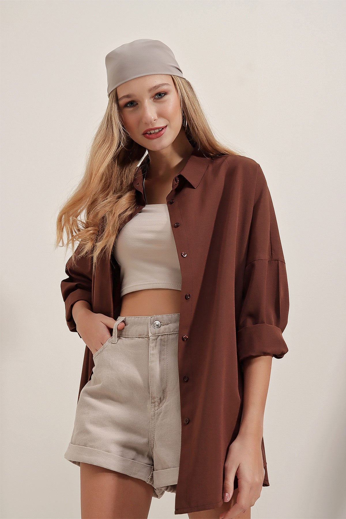 3900 Cămașă Oversize Lungă Basic - Maro