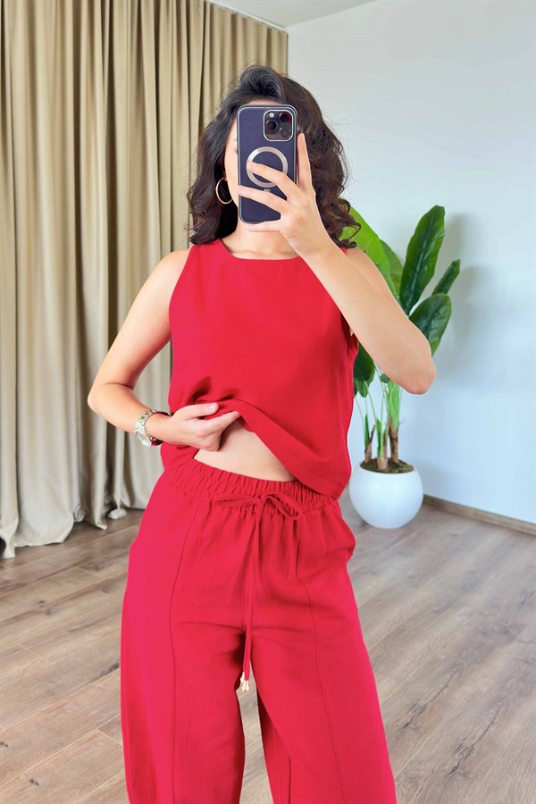 Compleu de Gros din In Rosu Model Clasic