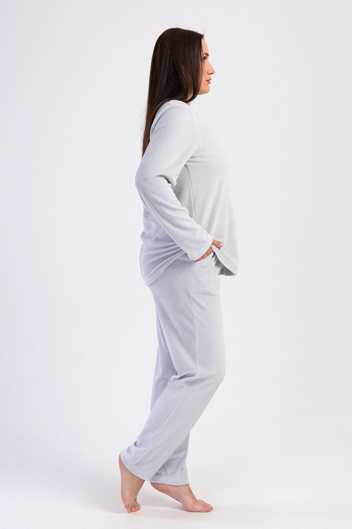 SET PIJAMA DAMA CATIFEA XXL, GULER ROTUND, MÂNECĂ LUNGĂ, TIV OVAL, CU BUZUNARE - CULOAREA PIETREI