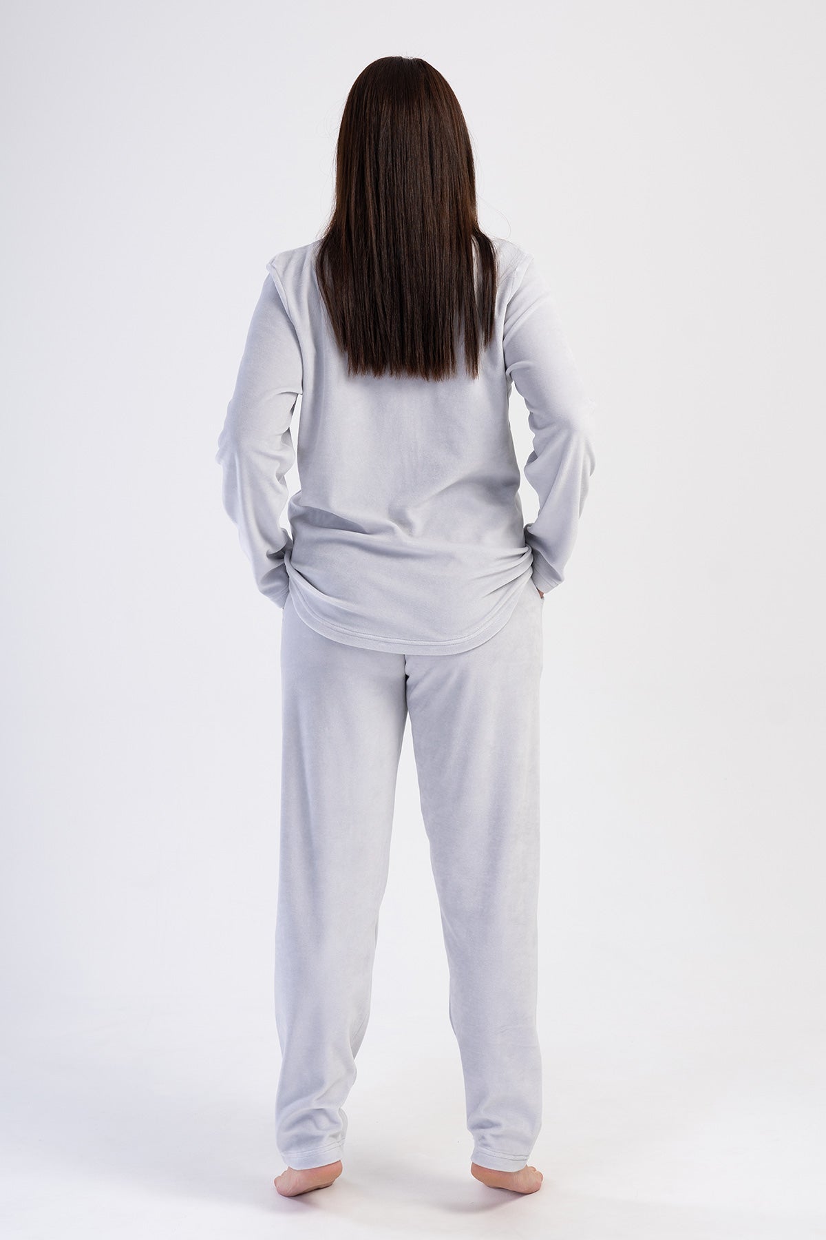 SET PIJAMA DAMA CATIFEA XXL, GULER ROTUND, MÂNECĂ LUNGĂ, TIV OVAL, CU BUZUNARE - CULOAREA PIETREI