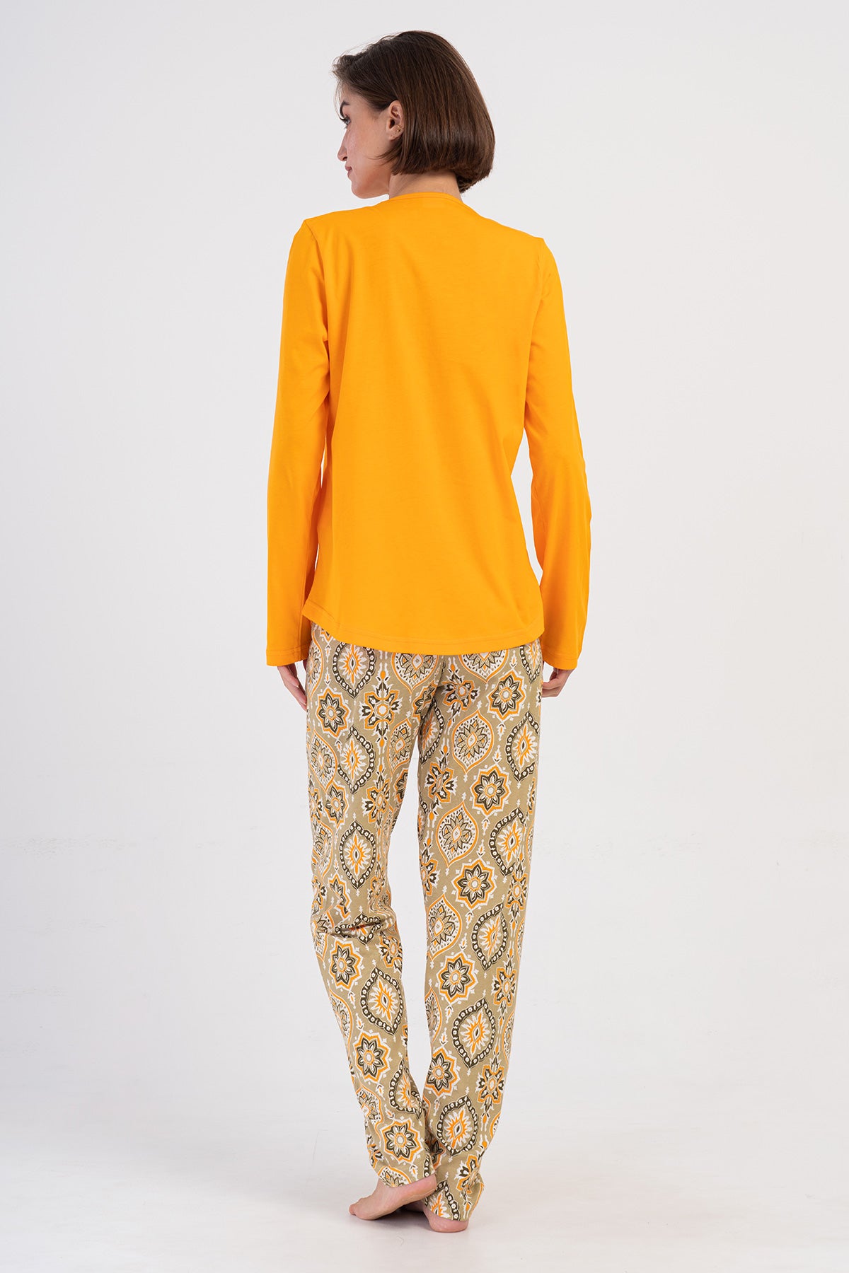 COSTUM PIJAMA DE DAMĂ P.SUPREM XXL CU GÂT ROTUND, MÂNECĂ LUNGĂ ȘI TIV OVAL - ORANJ