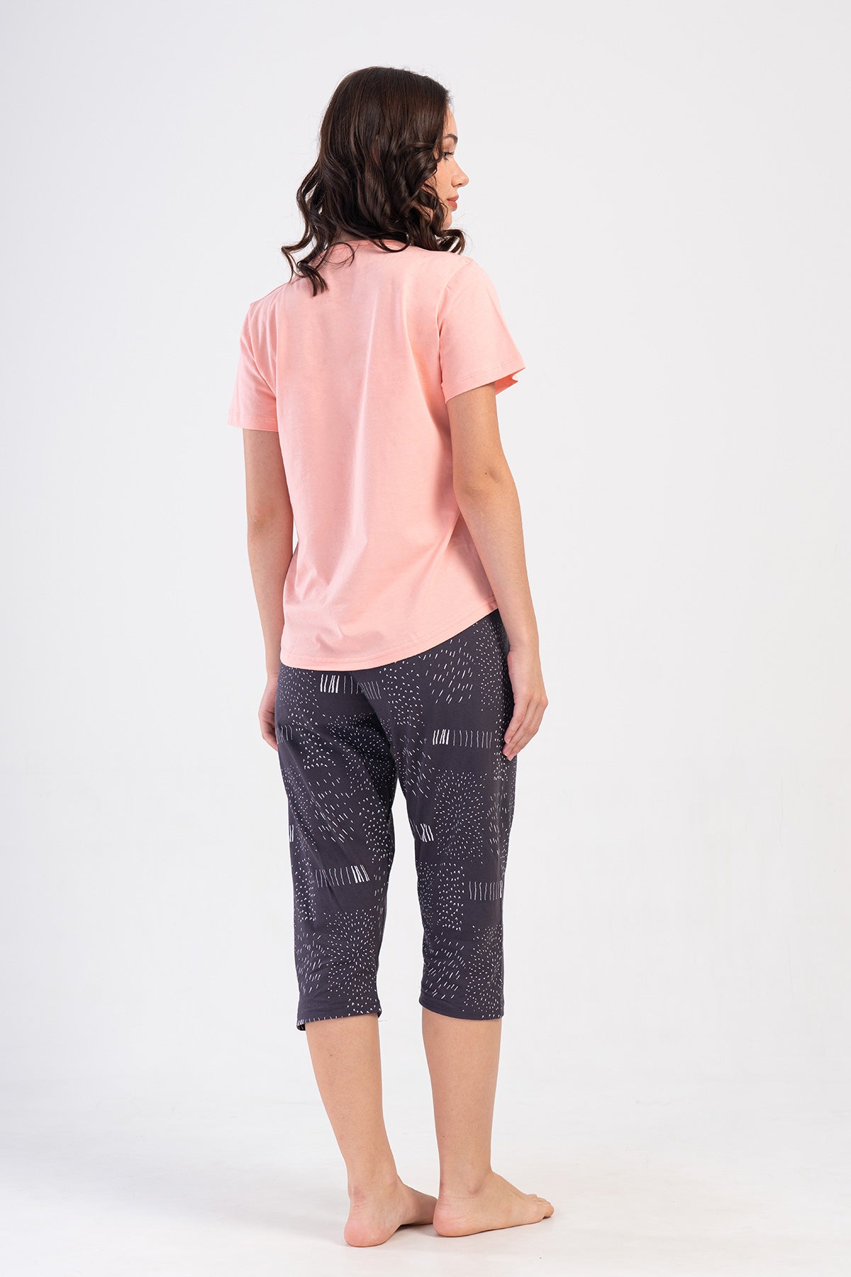 SET CAPRI CU FUSTĂ OVALĂ, MÂNECĂ SCURTĂ, GÂT ROTUND, SUPREMĂ, PENTRU FEMEI - BABY PINK