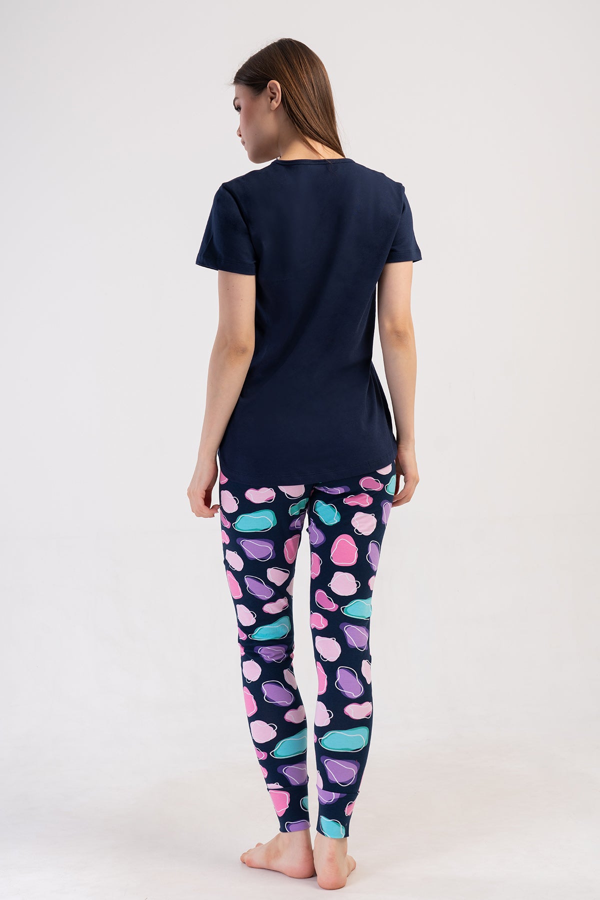 SET PIJAMA DE DAMA DIN LYCRA, CU BLUZĂ CU MÂNECĂ SCURTĂ LA BAZA GÂTULUI ȘI FUSTĂ LUNGĂ CU MANȘETE OVALE - BLEUMARIN