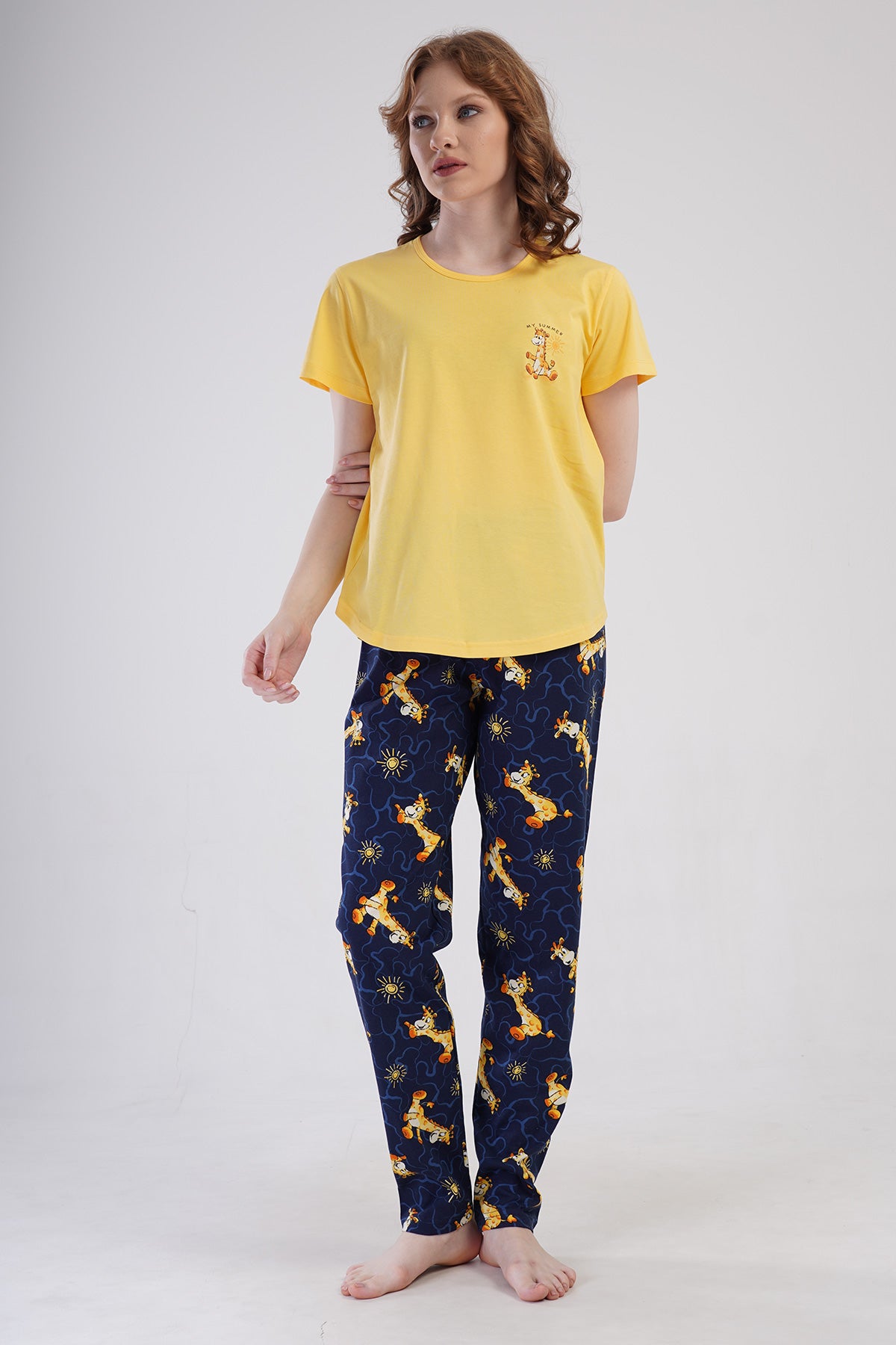 Pijama de damă cu guler rotund și mânecă scurtă, cu fustă ovală, SUPERIOR - GALBEN
