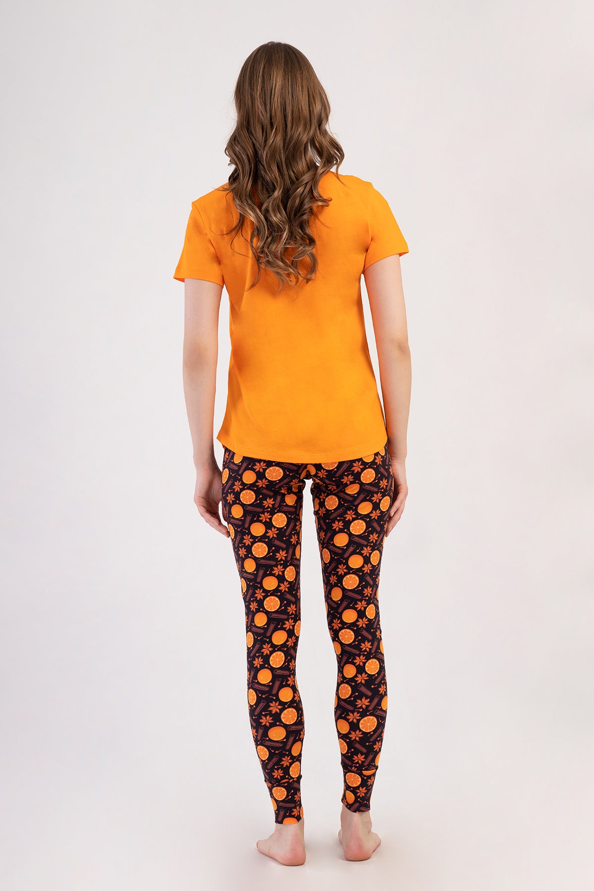Pijama Set Damă Lira Supremă, Cu Decolteu Rotund, Mânecă Scurtă, Pantaloni Scurți Cu Tiv Oval, Colanți - Portocaliu
