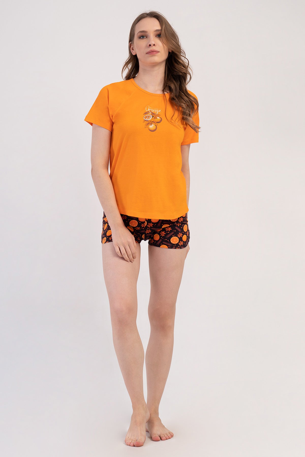 SET DAMA LÎCRA SUPREM, GULEROTUND, MÂNECĂ SCURTĂ RAGLAN, PANTALON SCURT OVAL - PORTOCALIU