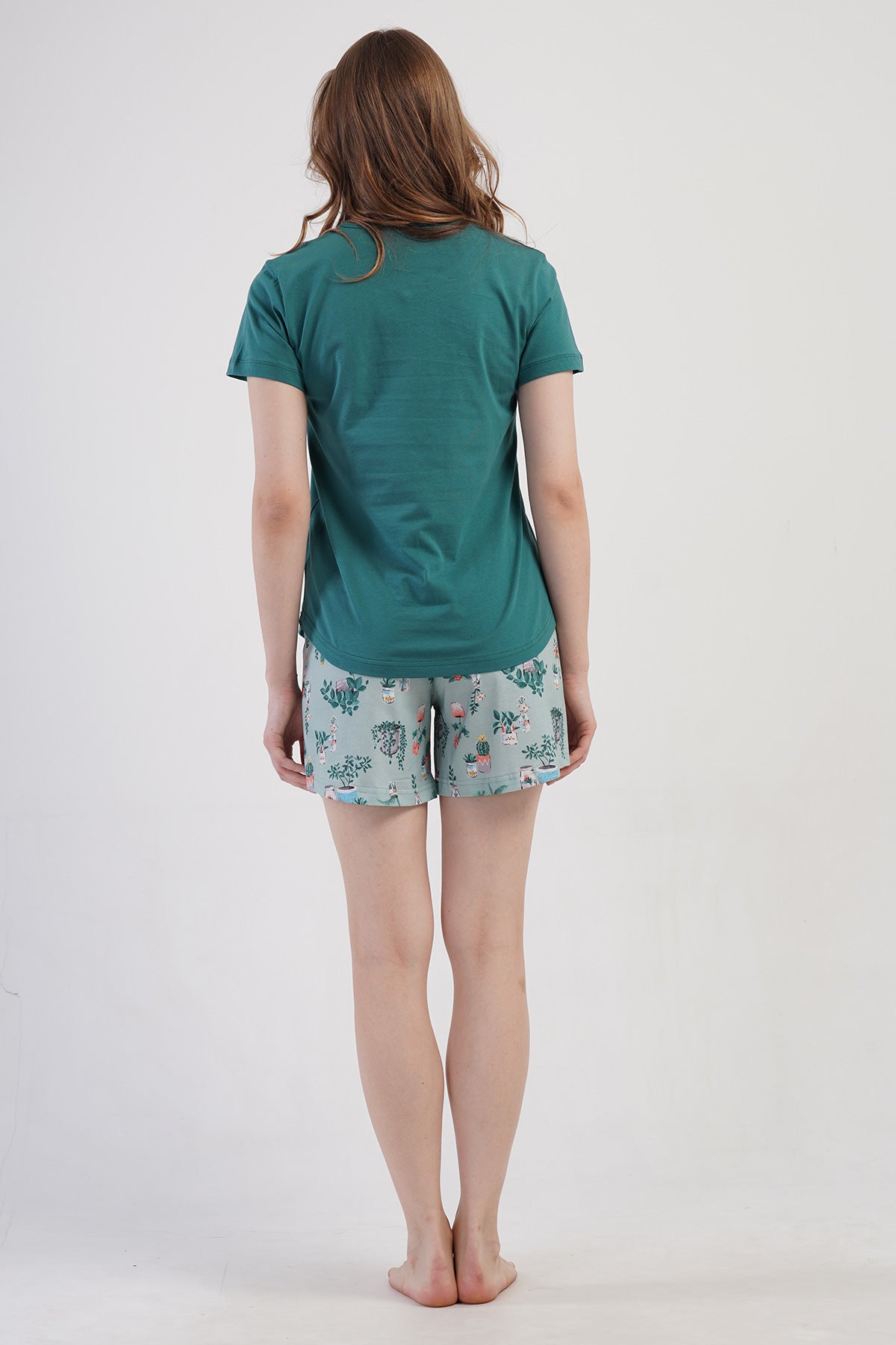 SET DAMĂ TRICOU GULER ROTUND MÂNECĂ SCURTĂ ȘI PANTALONI SCURȚI CU TIV ROTUND - VERDE