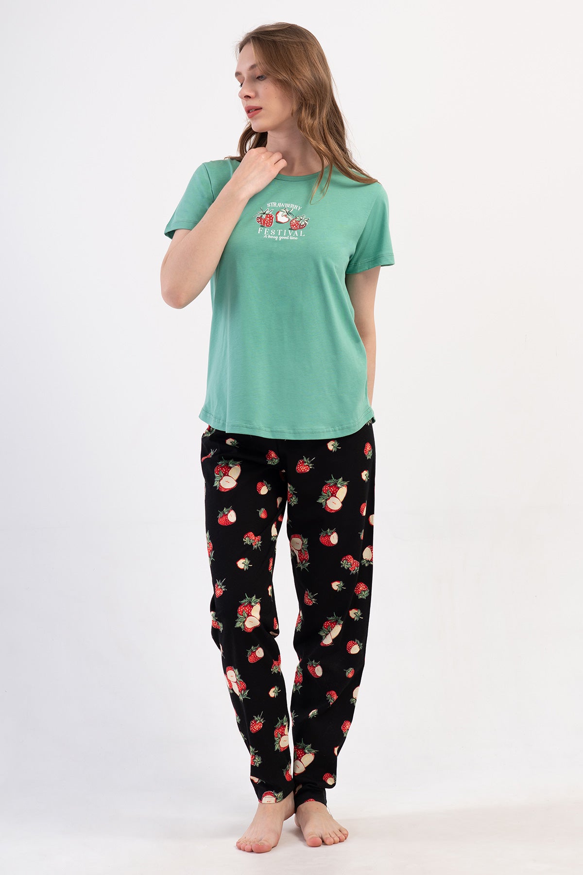 SET PIJAMALE DAMĂ OVALE, CU GULER ROTUND, MÂNECĂ SCURTĂ ȘI POALĂ ROTUNDĂ, MĂRIME XXL - VERDE