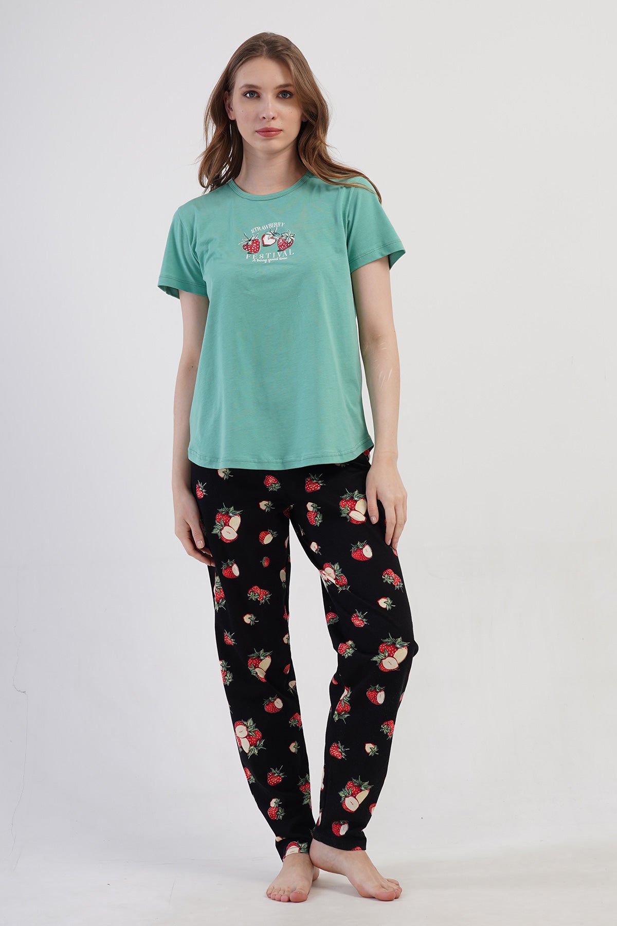 SET PIJAMALE DAMĂ OVALE, CU GULER ROTUND, MÂNECĂ SCURTĂ ȘI POALĂ ROTUNDĂ, MĂRIME XXL - VERDE