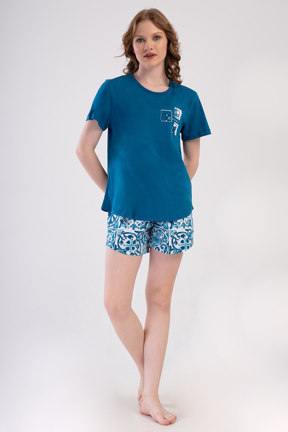 COSTUM DE DAMA P.SUPREM XXL, BLUZA CU GULER ROTUND, MANECA SCURTA, FUSTA OVALA, PANTALONI SCURTI - ALBASTRU