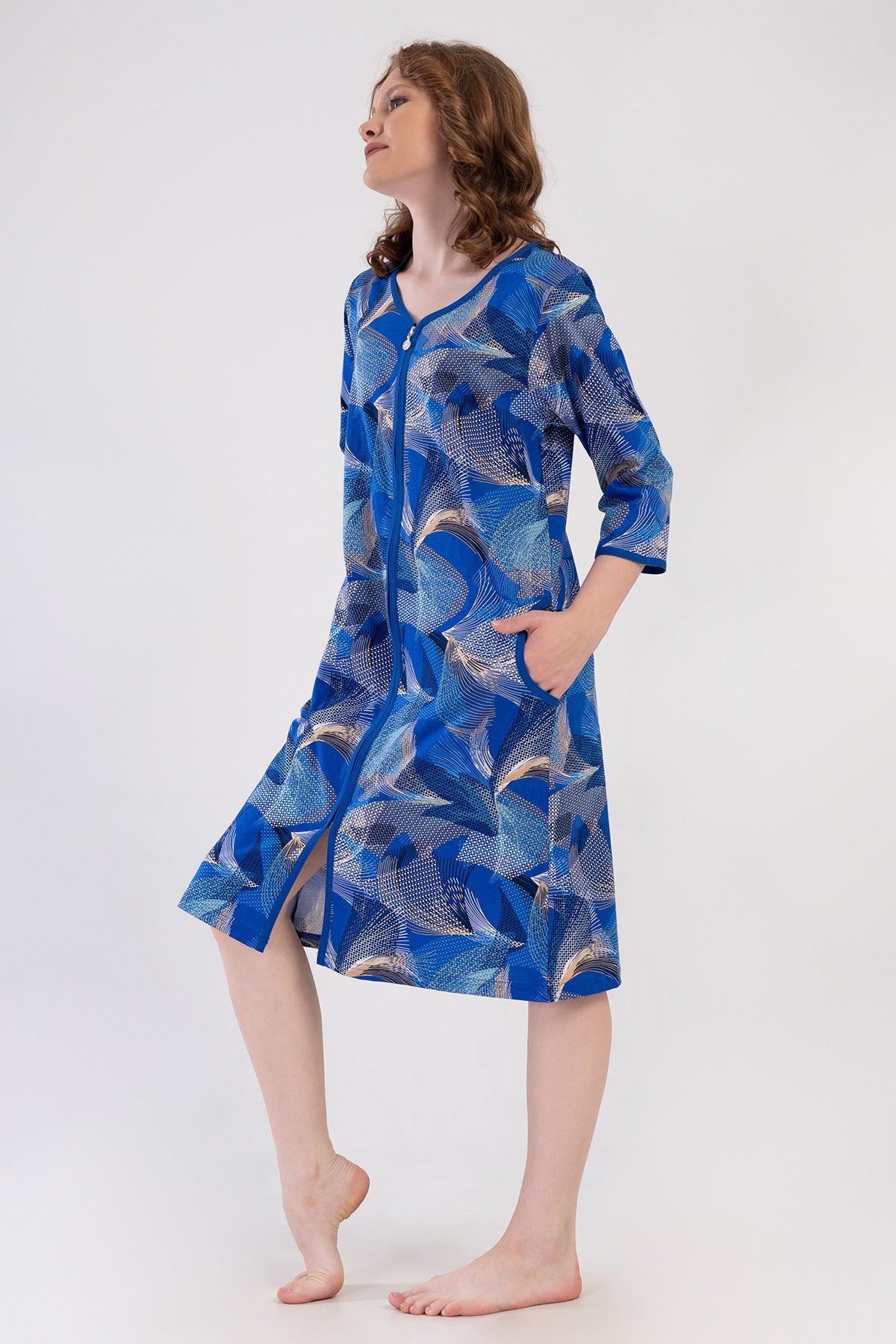 ROCHIE DE CASĂ DE DAMĂ P.SUPREM XXL, CU MÂNECĂ 3/4, FERMOAR ȘI BUZUNARE - ALBASTRU