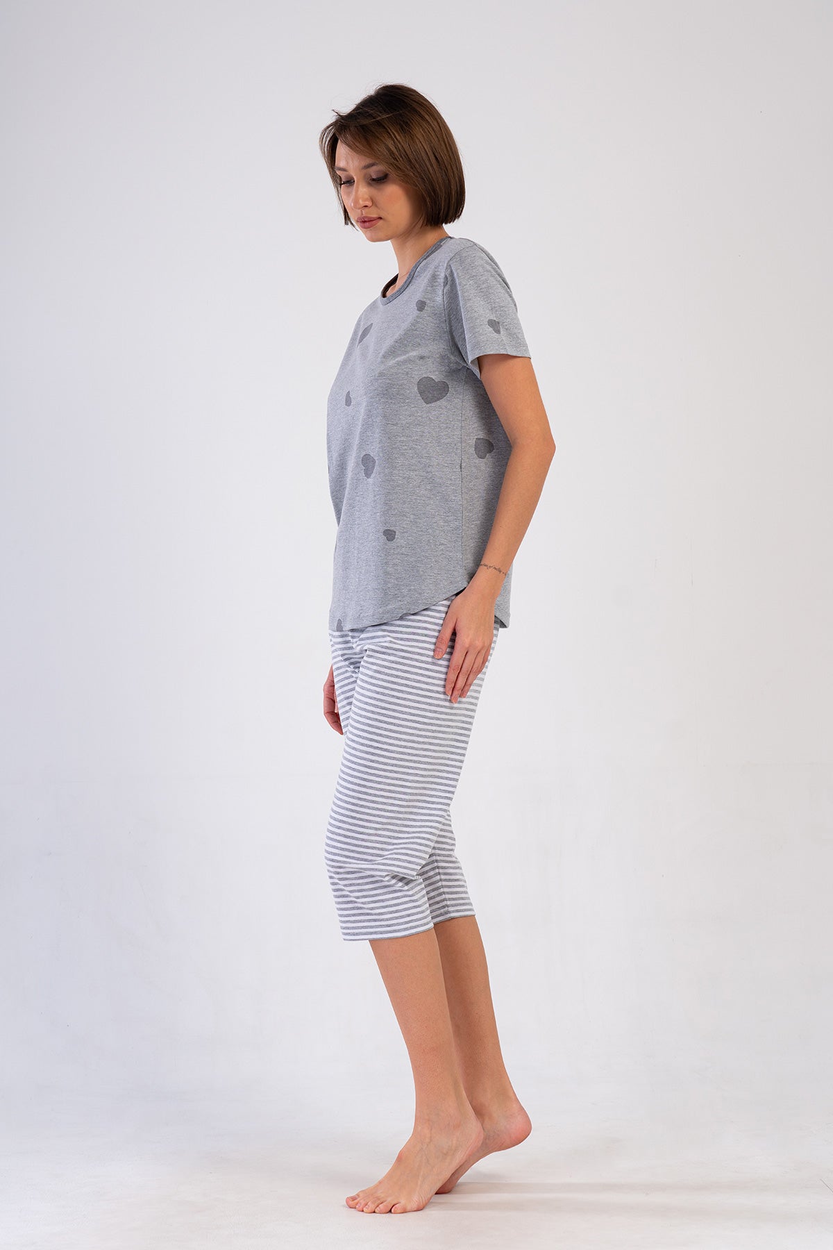 COSTUM DAMA P.SUPREM XXL GÂT ROTUND MÂNECĂ SCURTĂ CU FUSTĂ OVALĂ CAPRI - GRI MELANJ