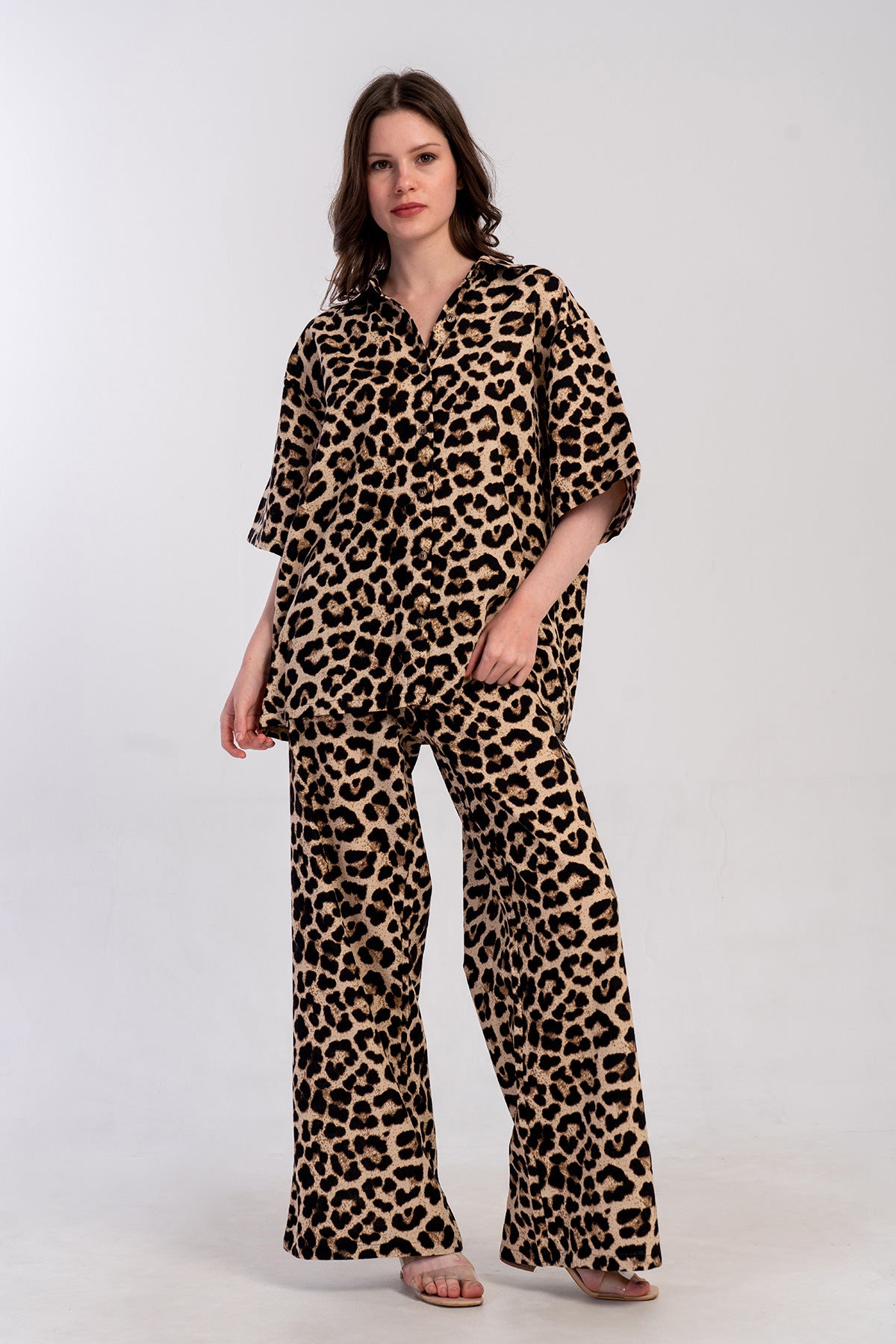 COSTUM DAMĂ CIPRU, CĂMAȘĂ MÂNECĂ SCURTĂ, PANTALONI CU BUZUNARE - CAFENIU