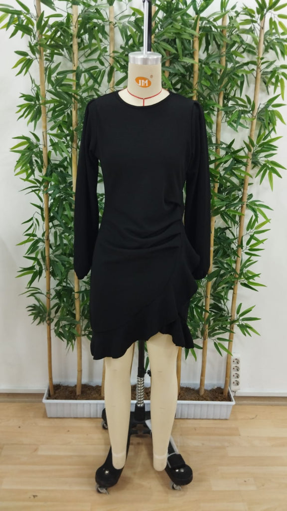 Rochie de damă din crep importat, cu mânecă lungă, guler rotund și volane în față, 31641