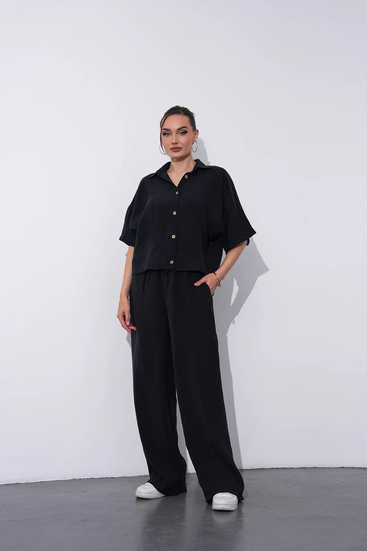 Set Modal cu Detaliu Buton
