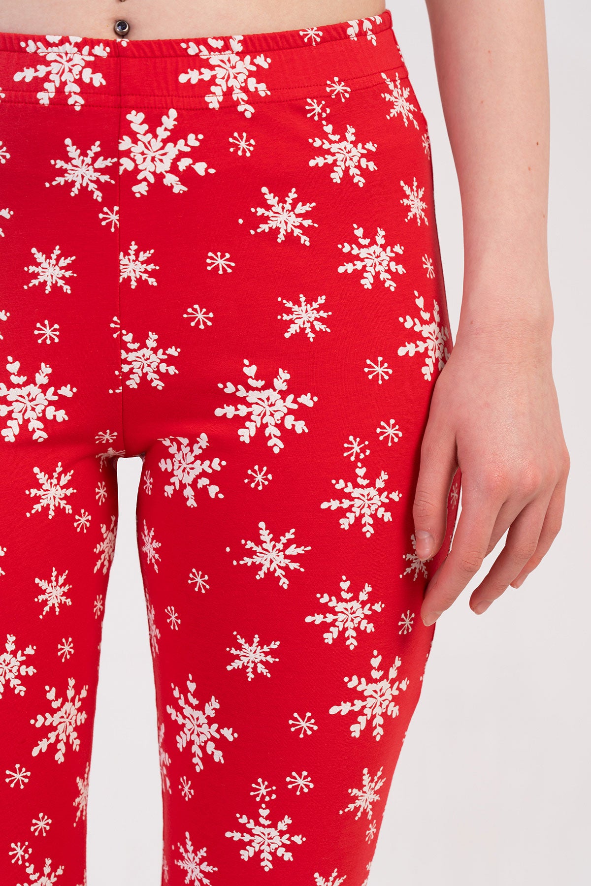 Pijama pantalon de damă, tip colan, din lycra, cu manșetă - ROȘU NOU