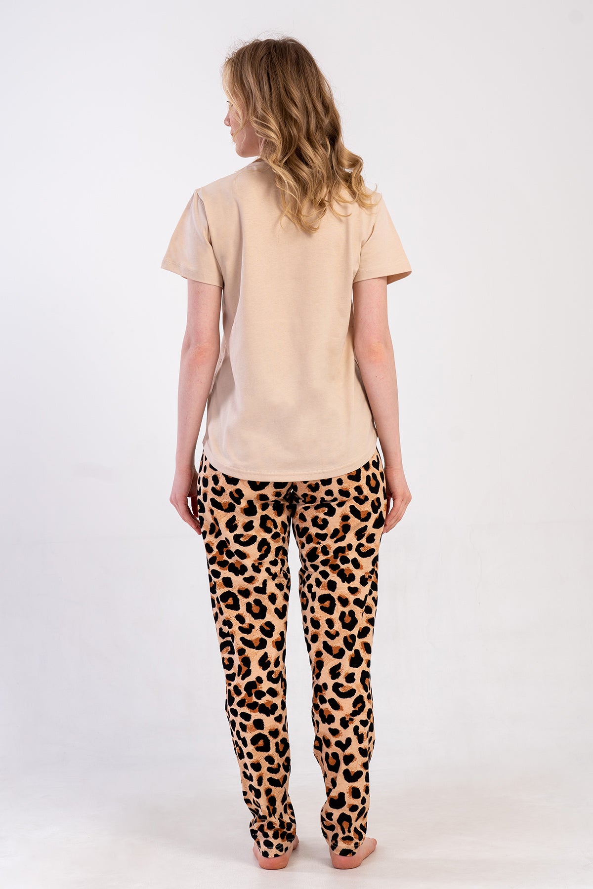 FEMEIE P.SUPREM BATTAL XXL GULER LA BAZA GATULUI MANECA SCURTA SET PIJAMA CU FUSTA OVALA - NEGRU