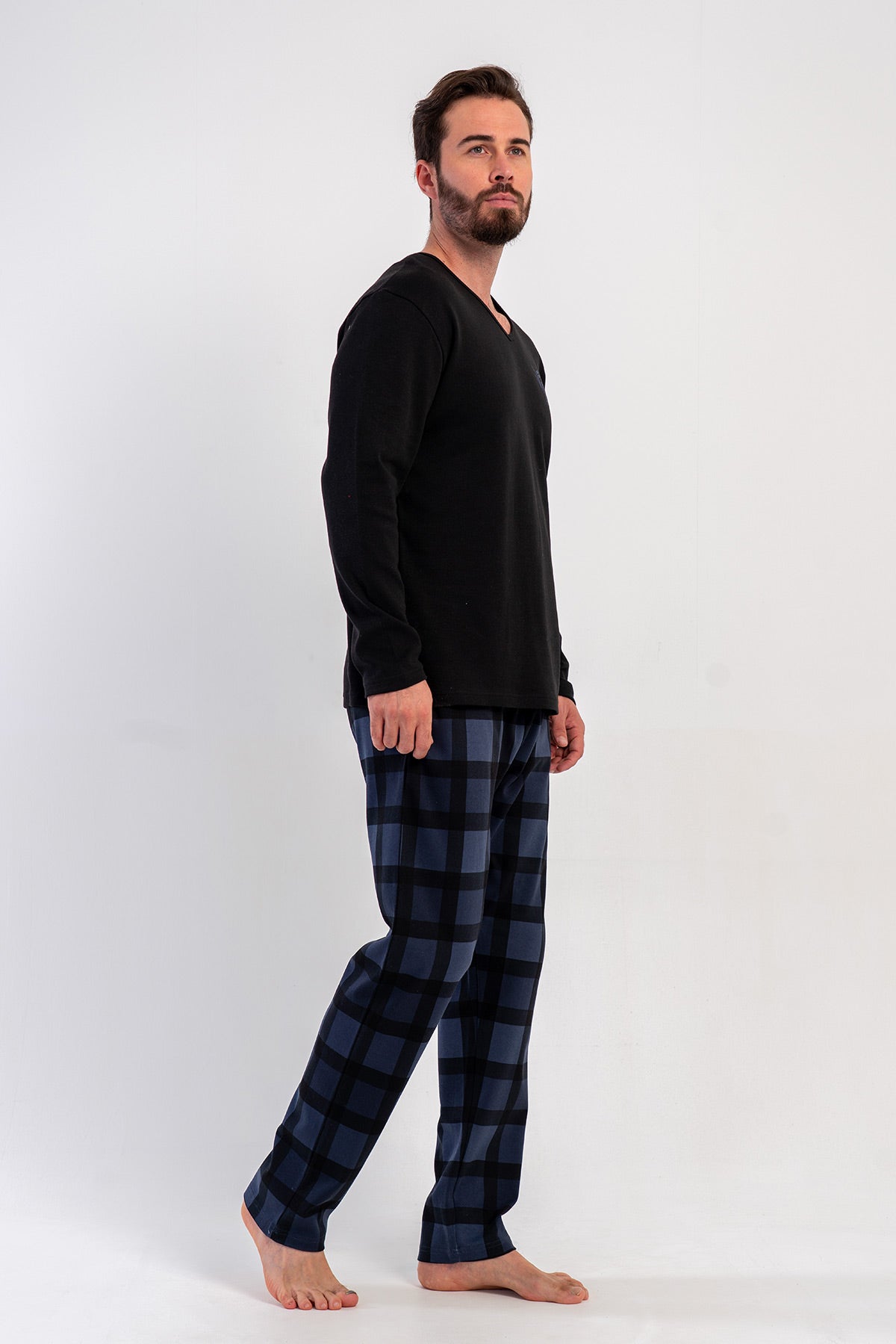 Pijama bărbătească cu mânecă lungă, de tip interlock, cu buzunar și guler în V - NEGRU