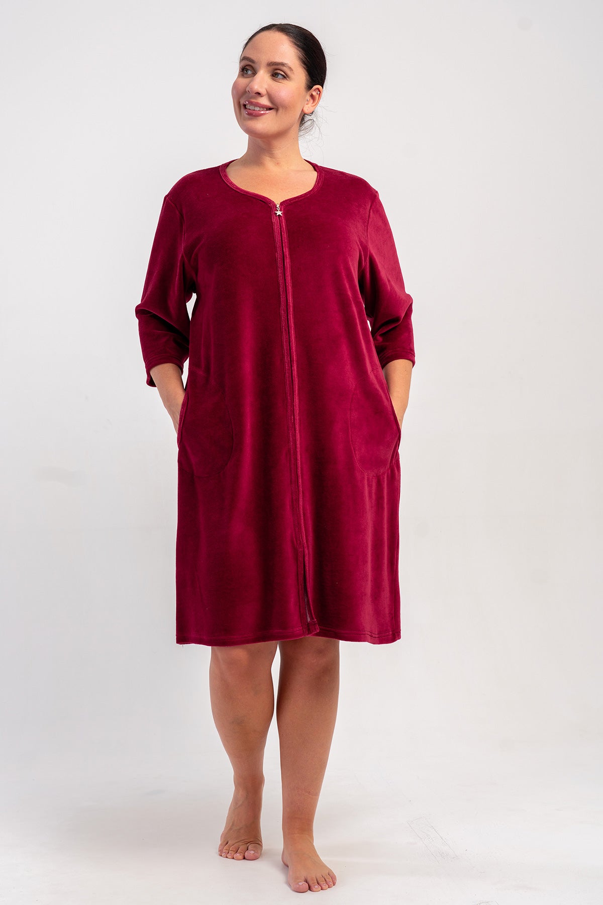 ROCHIE DE CASĂ DE DAMĂ DIN CATIFEA DE BUMBAC XXL, CU MÂNECĂ 3/4, CU BUZUNARE ȘI FERMOAR - BORDO