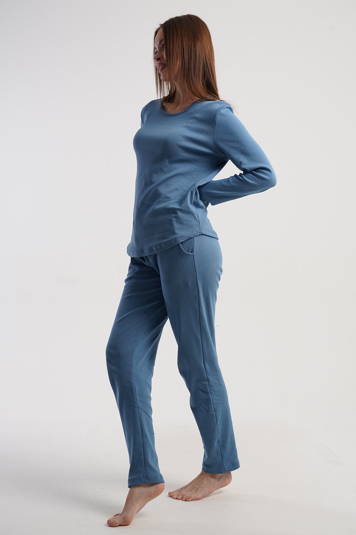 Pijama damă interlock, guler rotund, mânecă lungă, tiv oval, cu buzunare - ALBASTRU