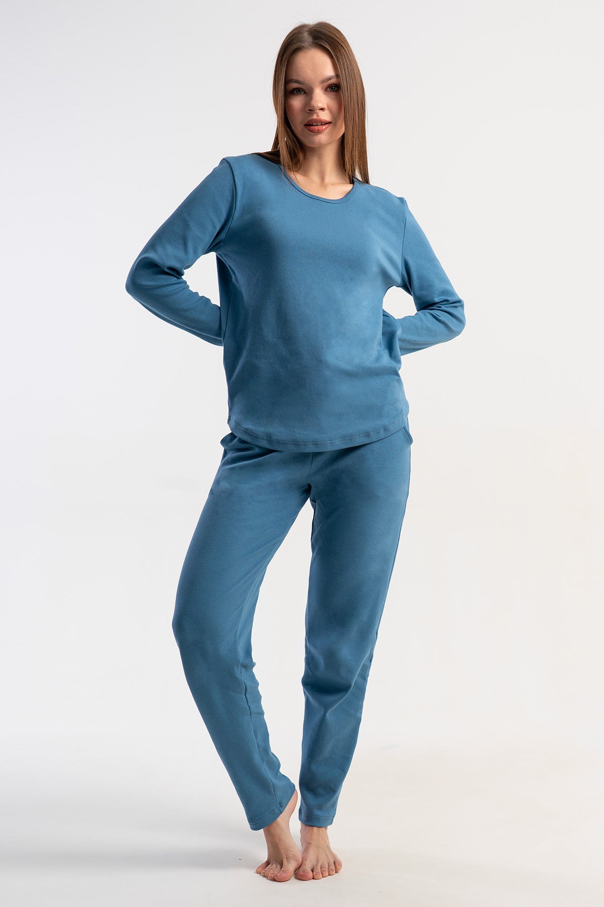 Pijama damă interlock, guler rotund, mânecă lungă, tiv oval, cu buzunare - ALBASTRU