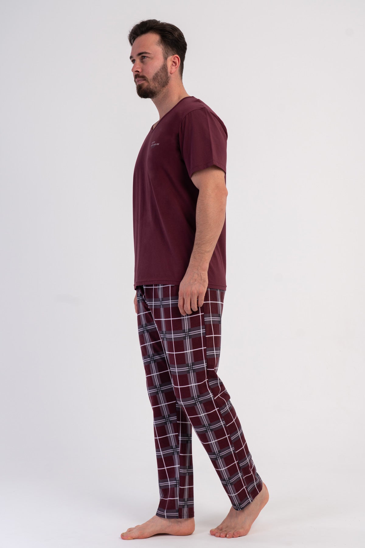 SET PANTALONI SCURȚI PIJAMALE BĂRBAȚI CU BUZUNAR P.SUPREM XXL CU GULER ÎN V, MÂNECĂ SCURTĂ - BORDO