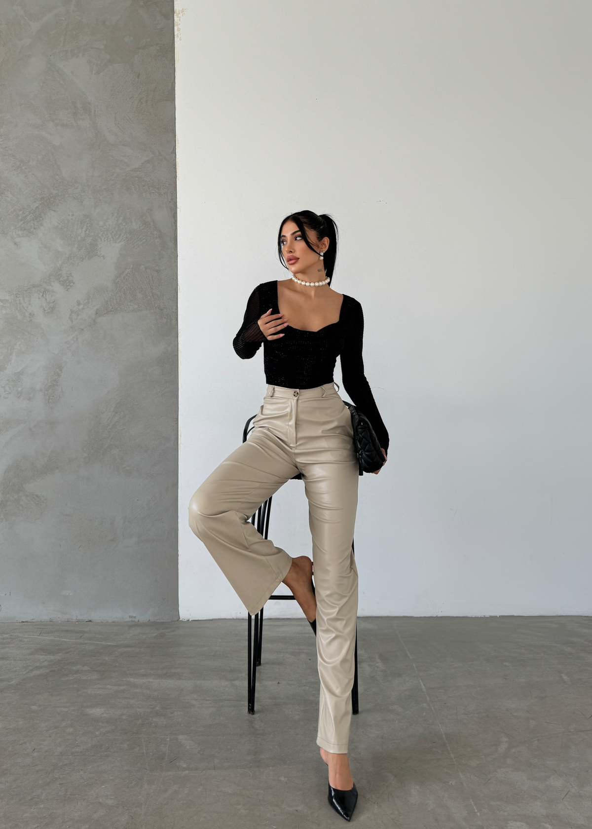 Pantaloni din piele bej Palazzo