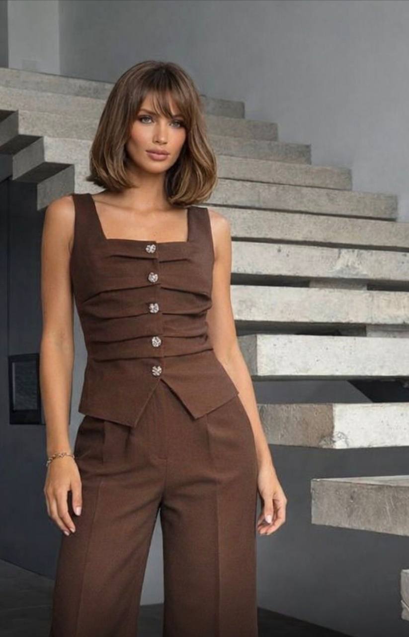 Set vestă și pantaloni cu detaliu frontal - Maro
