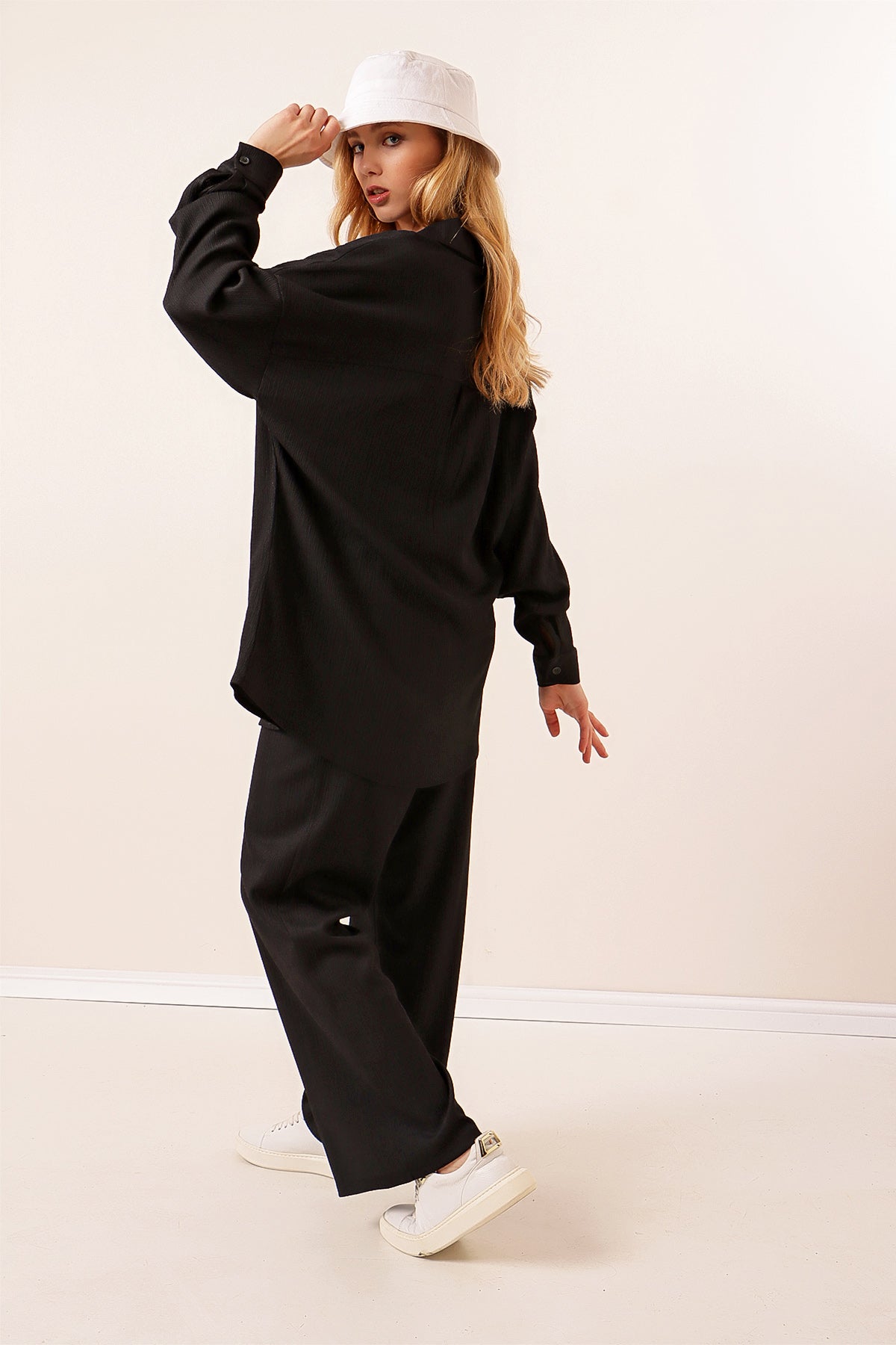 5858 Compleu Tricot Două Piese - Negru