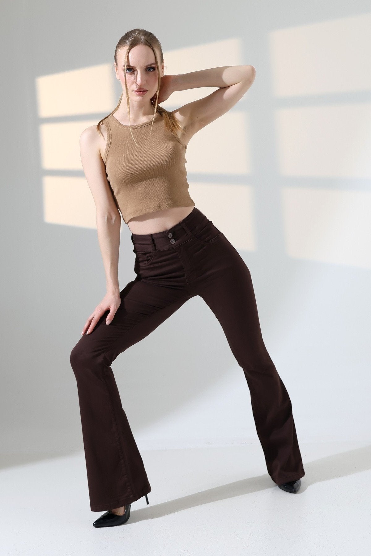 Pantaloni Denim cu Curea Lată și Pense 7151