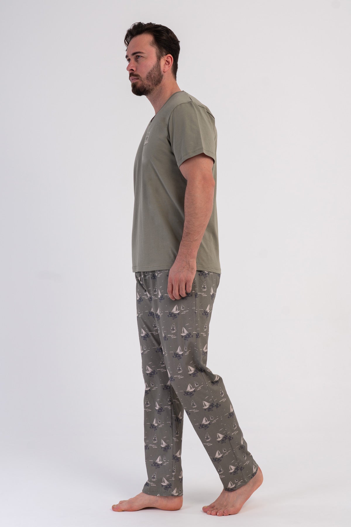 Pijama bărbați cu buzunar, P.SUPREM XXL, decolteu în V, mânecă scurtă - Kaki