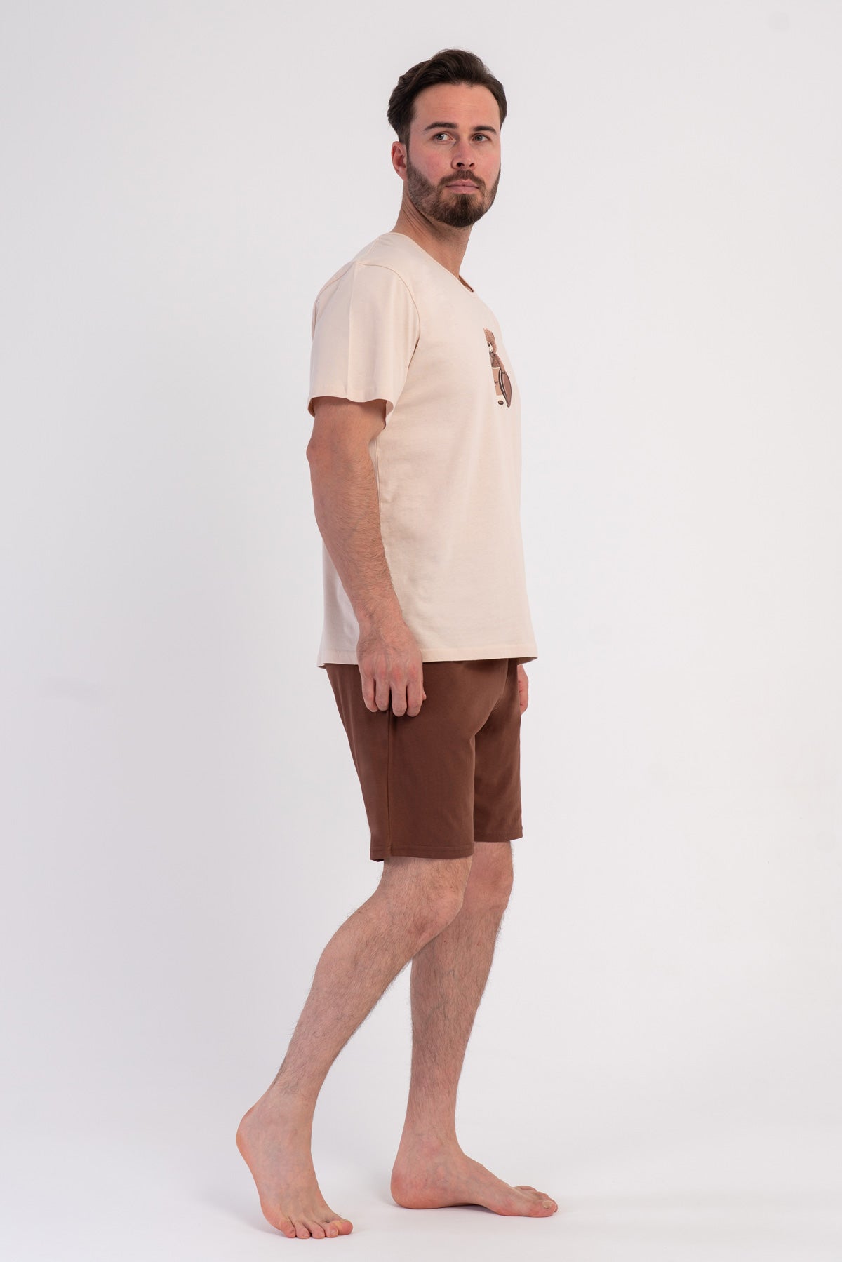 COSTUM DE BĂRBAȚI CU BUZUNARE P.SUPREM, GULER ROTUND, MÂNECĂ SCURTĂ ȘI PANTALONI SCURȚI - CREM