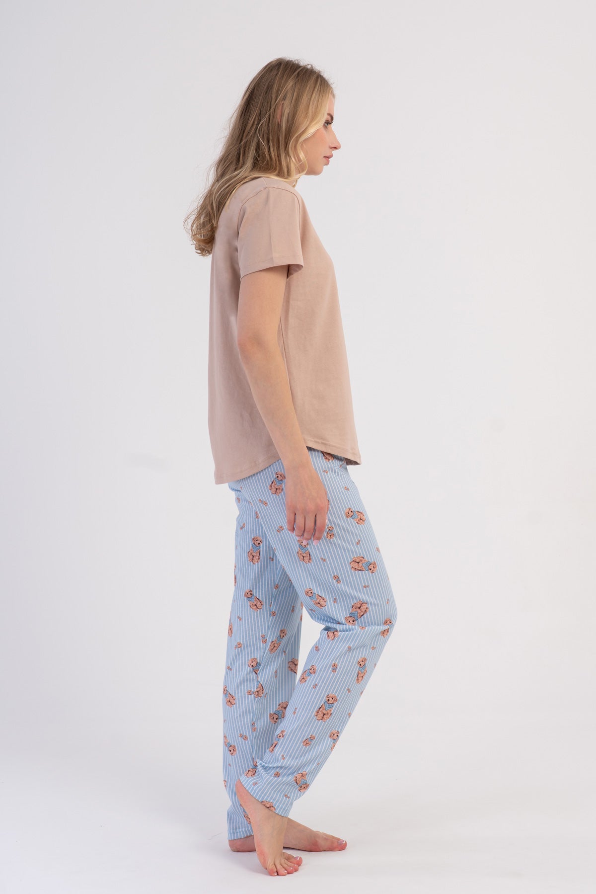 SET PIJAMA FEMEI CU DECOLTEU ROTUND ȘI MÂNECĂ SCURTĂ, CU MARGINE OVALĂ - BEJ