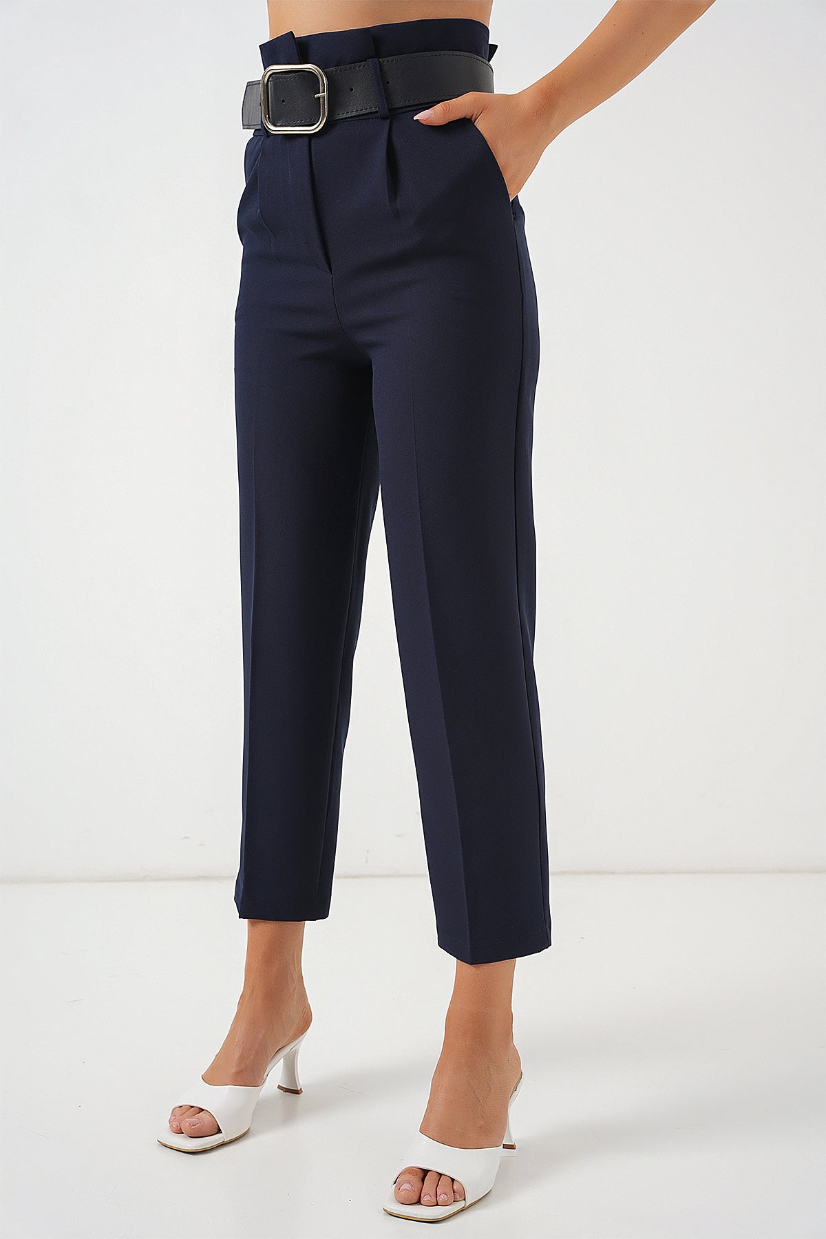 Pantalon Din Țesătură Cu Curea 6556 - Albastru Închis