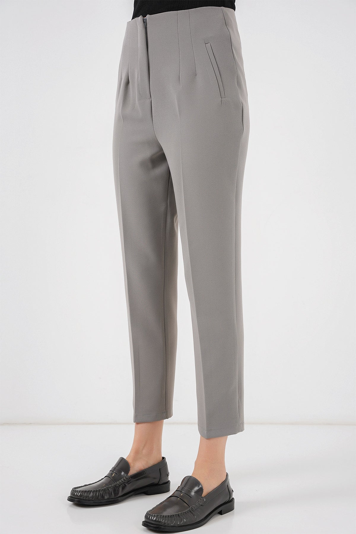6650 Pantaloni cu talie inalta - Gri