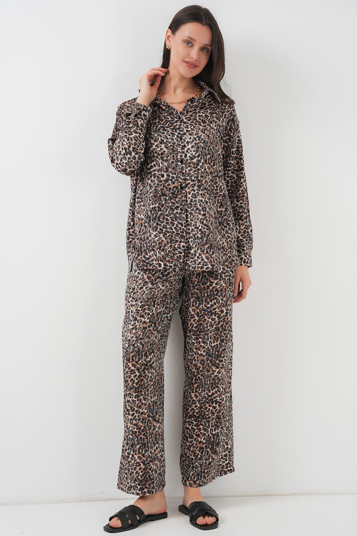 6699 Set cu model leopard - Maro deschis