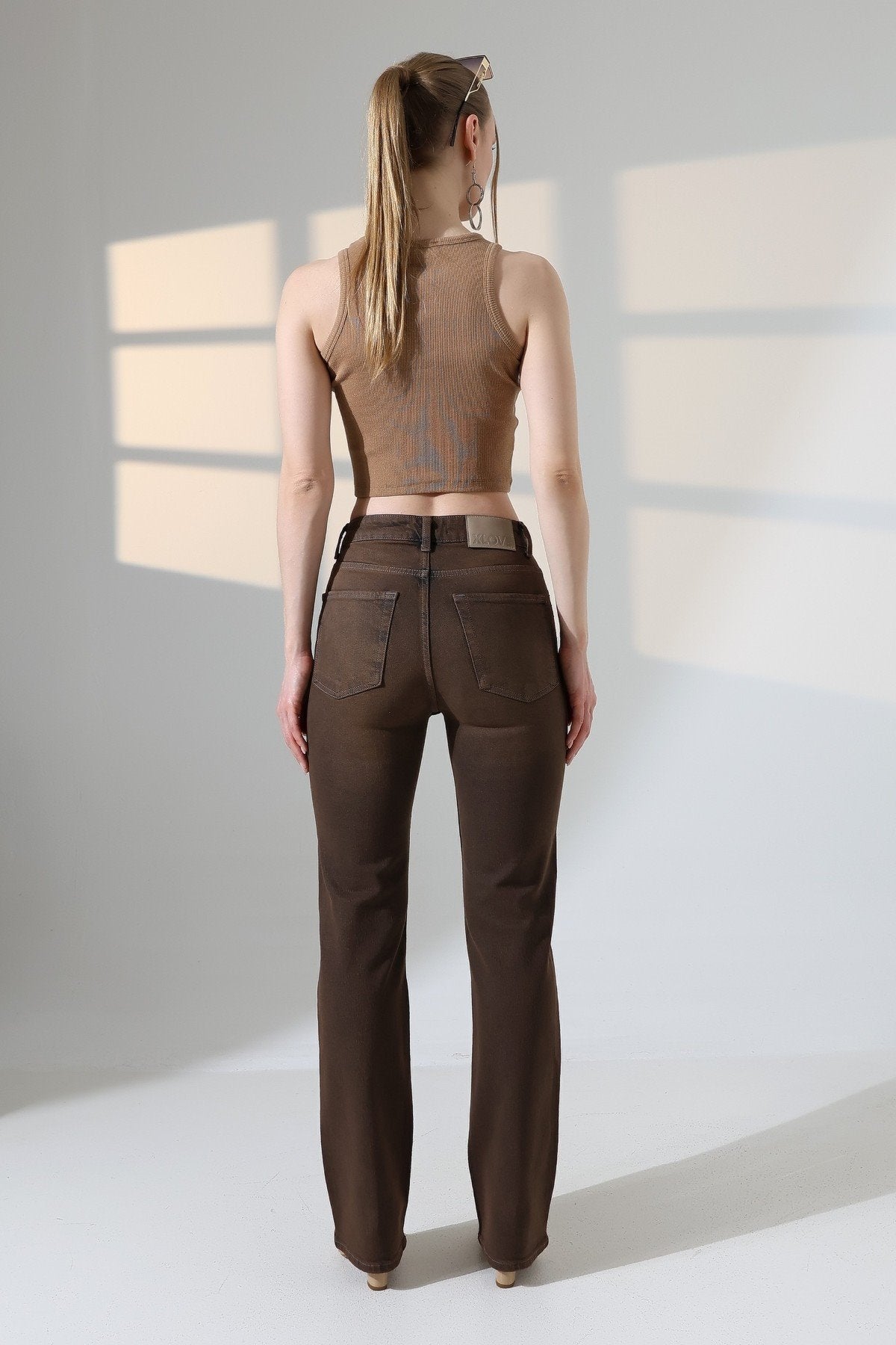 Pantaloni Denim Relax cu Strasuri Dispersate 7190