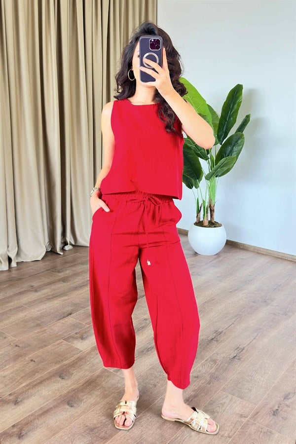 Compleu de Gros din In Rosu Model Clasic