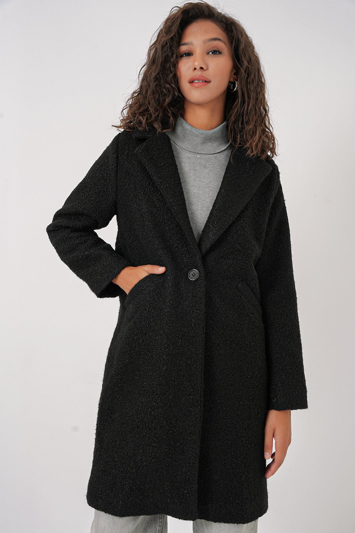 9082 Palton supradimensionat Kaşe - Negru